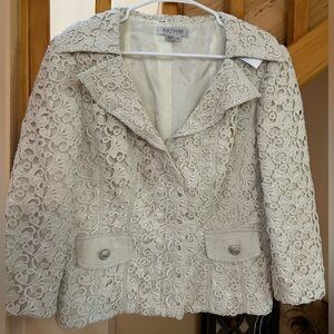 🌷Kay Unger cream Lacey vintage style jacket